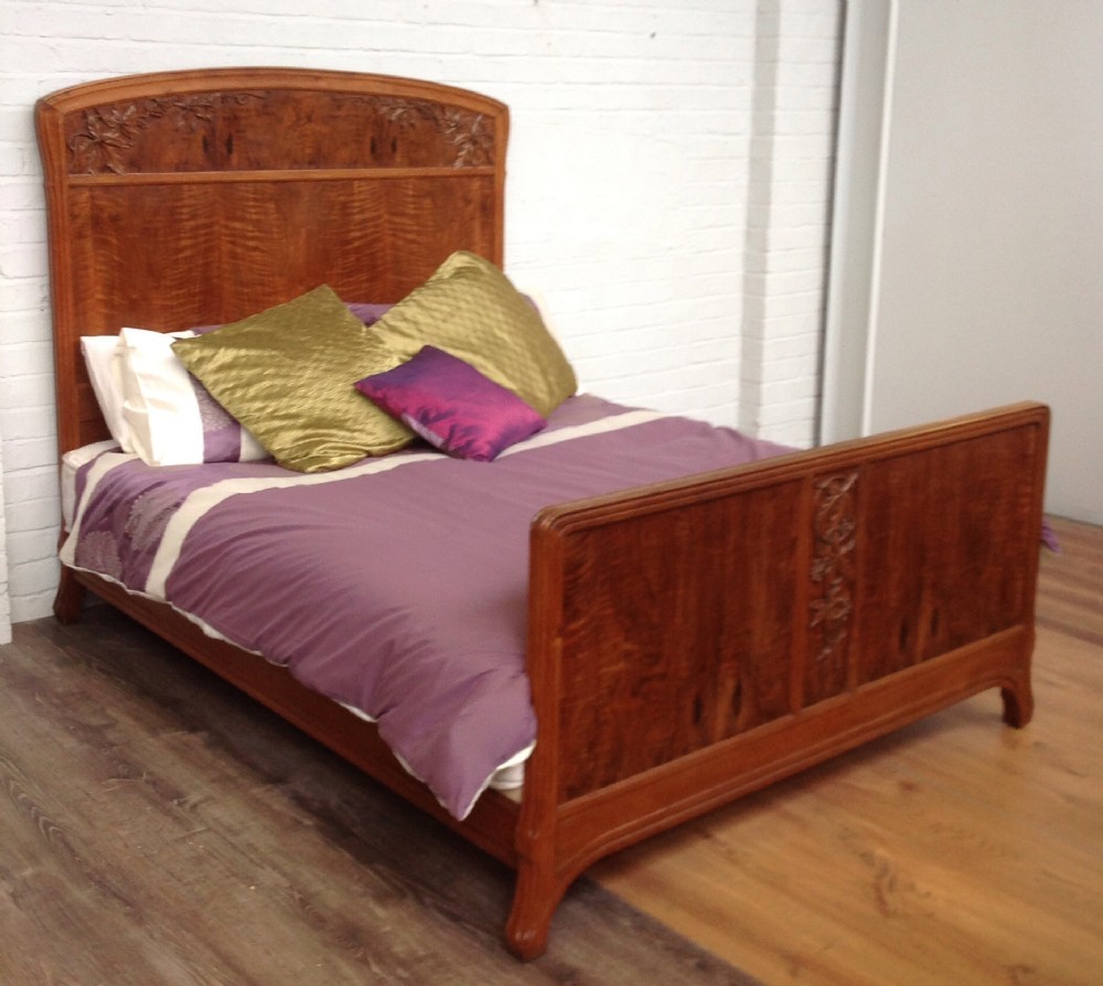 arts and craft oak kingsize bed