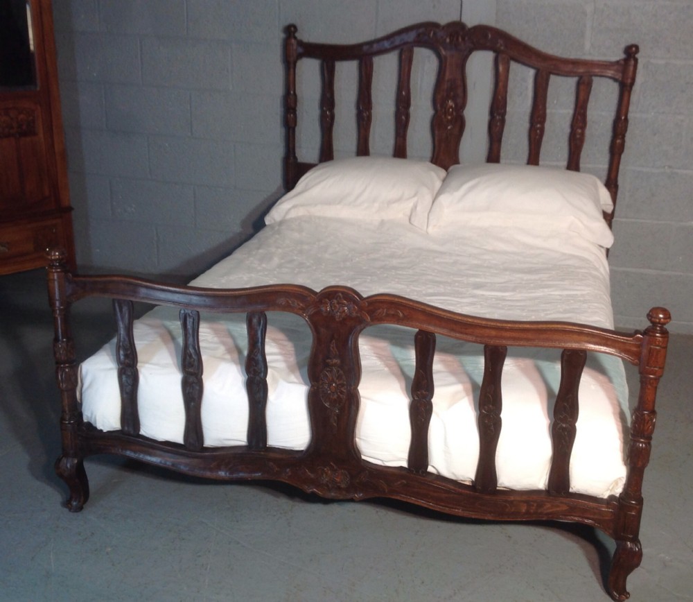 french walnut spindle bed